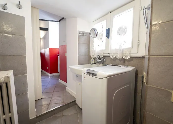 The Scarlet Loft In Trastevere Apartment