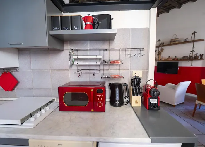 Apartment The Scarlet Loft In Trastevere *
